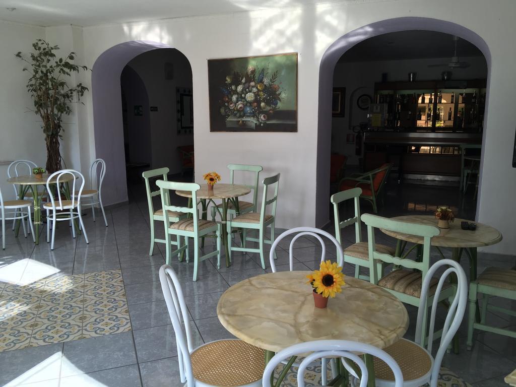 Hotel Villa Al Parco Forio  ภายนอก รูปภาพ