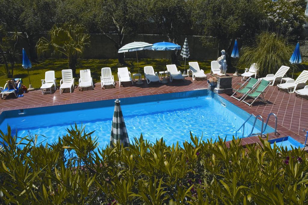 Hotel Villa Al Parco Forio  ภายนอก รูปภาพ
